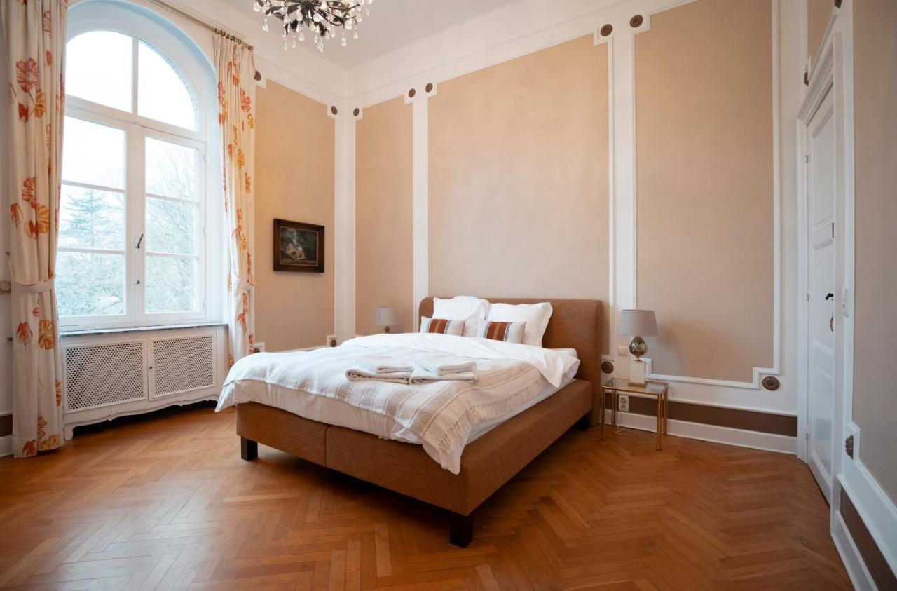 Château De Ramegnies-chin 2* Tournai